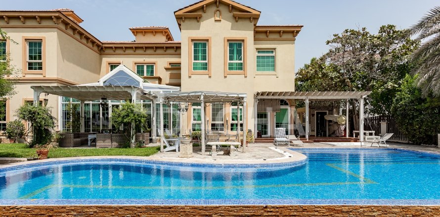 Villa Jumeirah Islands, Dubaijā, AAE 5 istabas, 674 m2 Nr. 763102