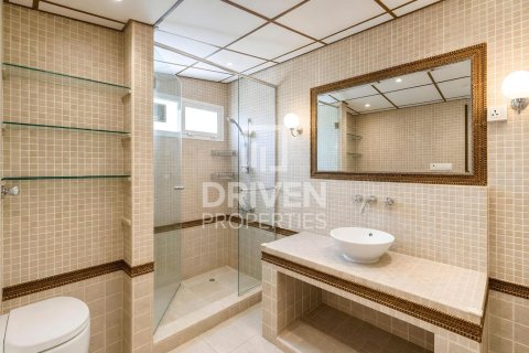 Vilă de închiriat în Jumeirah, Dubai, EAU 4 dormitoare, 743.13 mp. №768483 - poză 20