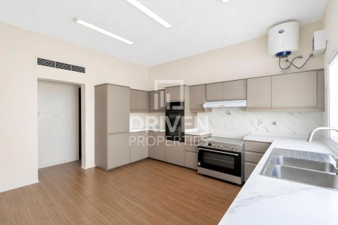 Vilă de închiriat în Jumeirah, Dubai, EAU 4 dormitoare, 743.13 mp. №768483 - poză 16
