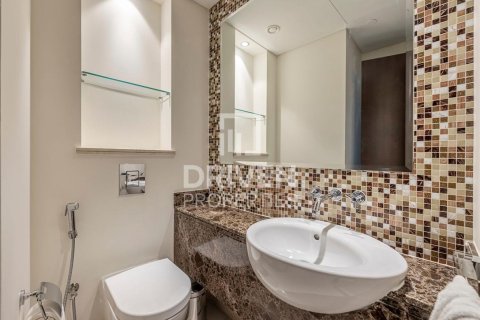 Apartmen di Downtown Dubai (Downtown Burj Dubai), UAE 1 bilik tidur, 73.95 meter persegi № 768455 - foto 11