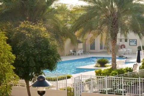 The Lakes, Dubai, संयुक्त अरब अमीरात में विला, 4 बेडरूम, 254 वर्ग मीटर, संख्या 738195 - फ़ोटो 18