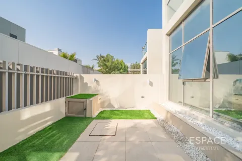 Villa sa Al Furjan, Dubai, UAE 4 silid-tulugan, 153 sq.m. № 738200 - larawan 17