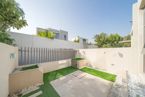 Villa sa Al Furjan, Dubai, UAE 4 silid-tulugan, 153 sq.m. № 738200 - larawan 16