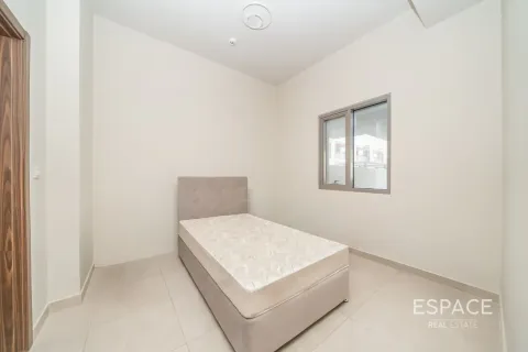 Villa sa Al Furjan, Dubai, UAE 4 silid-tulugan, 153 sq.m. № 738200 - larawan 7