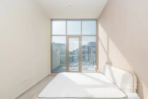Villa sa Al Furjan, Dubai, UAE 4 silid-tulugan, 153 sq.m. № 738200 - larawan 9