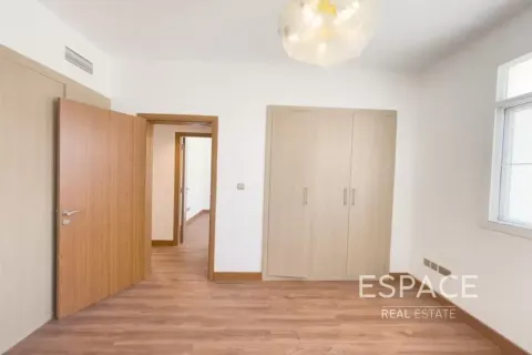Villa para arrendamento em The Lakes, Dubai, EAU 3 quartos, 223 m2 № 738194 - foto 8