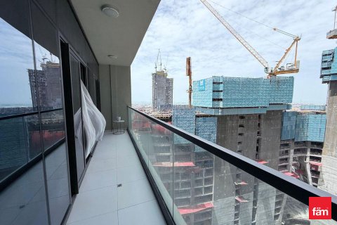 Apartmen di Business Bay, Dubai, UAE 2 bilik tidur, 76.4 meter persegi № 718009 - foto 7