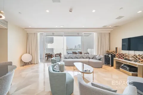 Apartamento en alquiler en Palm Jumeirah, Dubai, EAU 3 dormitorios, 258 m2 № 738525 - foto 4