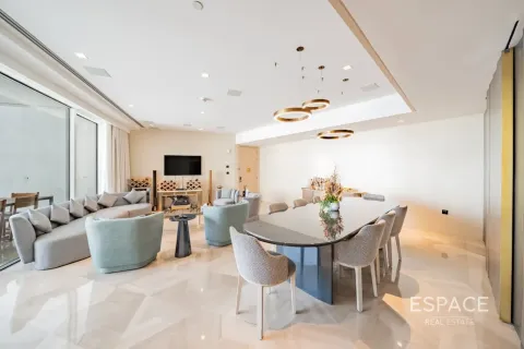 Apartamento en alquiler en Palm Jumeirah, Dubai, EAU 3 dormitorios, 258 m2 № 738525 - foto 2
