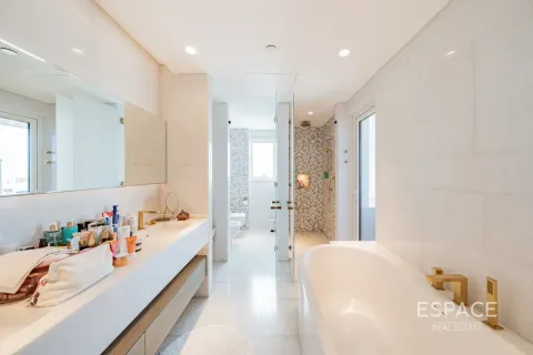 Apartamento en alquiler en Palm Jumeirah, Dubai, EAU 3 dormitorios, 258 m2 № 738525 - foto 10