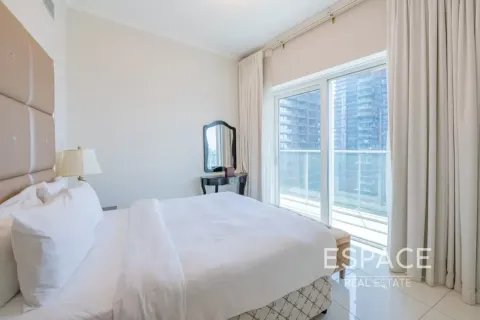 Apartament në DAMAC HEIGHTS në Dubai Marina, Emiratet e Bashkuara Arabe 3 dhoma gjumi, 181 m2. № 738524 - Foto 6