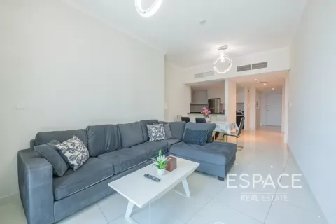 Apartament në DAMAC HEIGHTS në Dubai Marina, Emiratet e Bashkuara Arabe 3 dhoma gjumi, 181 m2. № 738524 - Foto 2