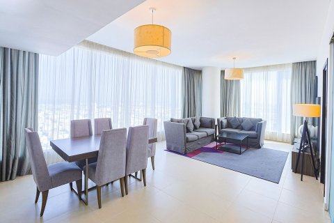 Apartment til leje i Sheikh Zayed Road, Dubai, UAE 3 soveværelser, 188.31 kvm № 757577 - foto 2