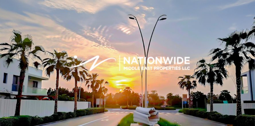 Duplex u gradu Abu Dhabi, UAE 3 spavaće sobe, 397 m2 Br. 678592