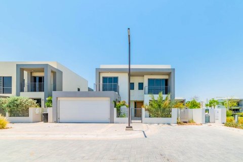 ویلا در Dubai Hills Estate، Dubai ، امارات متحده عربی 5 خوابه ، 480.03 متر مربع.  شماره 750967
