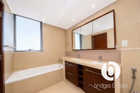Huoneisto Downtown Dubai (Downtown Burj Dubai), Arabiemiraatit 3 makuuhuonetta, 197 m2 № 763935 - kuva 30