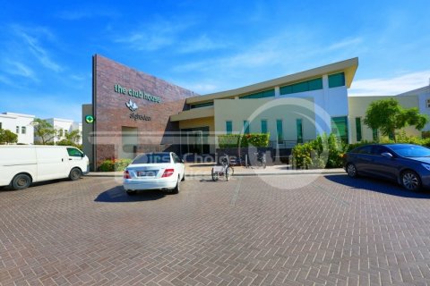 Пәтер Al Ghadeer, Абу-Даби, БАӘ-да 2 жатын бөлмелер, 98.3 м² № 731116 - фото 12