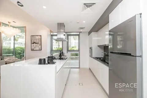 Apartamento para arrendamento em Bluewaters, Dubai, EAU 2 quartos, 184 m2 № 650177 - foto 11
