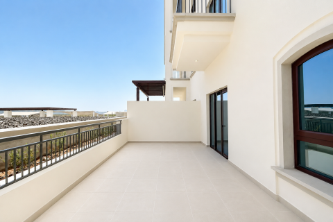 Apartment til salg i Yas Island, Abu Dhabi, UAE 2 soveværelser, 225.66 kvm № 748382 - foto 2