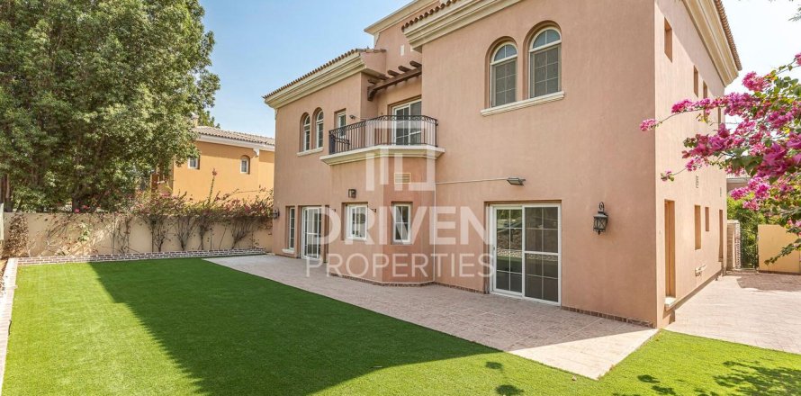 Villa i Arabian Ranches, Dubai, UAE 5 soveværelser, 633.51 kvm № 745393