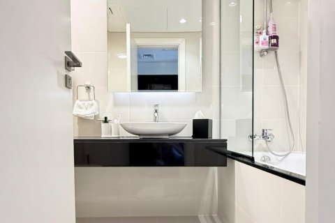 Lägenhet till försäljning i Business Bay, Dubai, UAE 45 kvm Nr. 730466 - fotografi 9