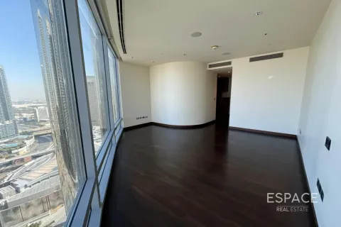 شقة للبيع في وسط مدينة دبي، دبي، الإمارات العربية المتحدة 3 غرفة نوم ، 217 متر مربع ، رقم 738502 - صورة 4