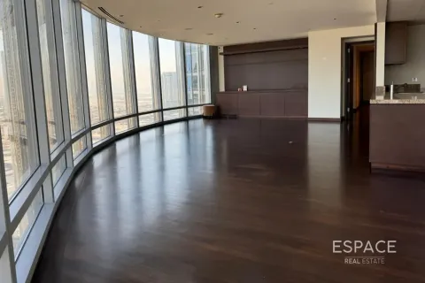 شقة للبيع في وسط مدينة دبي، دبي، الإمارات العربية المتحدة 3 غرفة نوم ، 217 متر مربع ، رقم 738502 - صورة 3