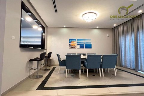 Vila u Al Jazirah Al Hamra, Ras Al Khaimah, UAE 3 spavaćih soba, 260.1 m2 Br. 512542 - fotografija 4
