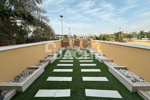 Maison de ville à vendre à  Jumeirah Village Triangle, Dubai, EAU 2 chambres, 152 m2 № 717702 - photo 18