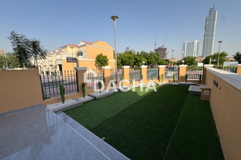 Maison de ville à vendre à  Jumeirah Village Triangle, Dubai, EAU 2 chambres, 152 m2 № 717706 - photo 17