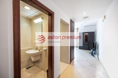 Apartament në Jumeirah Lake Towers, Dubai, Emiratet e Bashkuara Arabe 1 dhomë, 39 m2. № 763363 - Foto 11