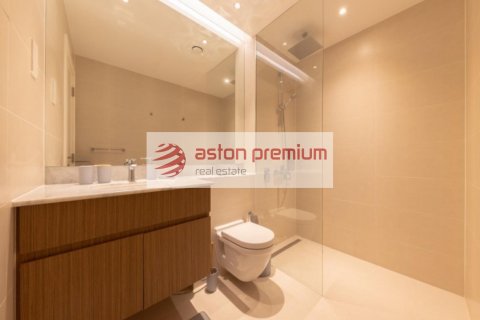 Lägenhet till försäljning i Jumeirah, Dubai, UAE 2 sovrum, 111 kvm Nr. 763364 - fotografi 10