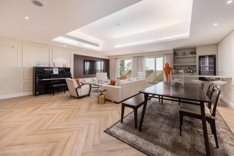 Apartament në Jumeirah Golf Estates, Dubai, Emiratet e Bashkuara Arabe 4 dhoma gjumi, 217.41 m2. № 762783