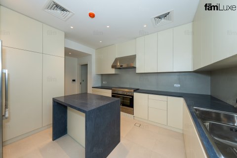 Palm Jumeirah, Dubai, UAE의 판매용 빌라 침실 5개, 682.4제곱미터 번호 695014 - 사진 12