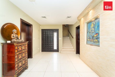 Vila di Dubai, UEA 5 kamar tidur, 540 m2 nomor 738876 - foto 7