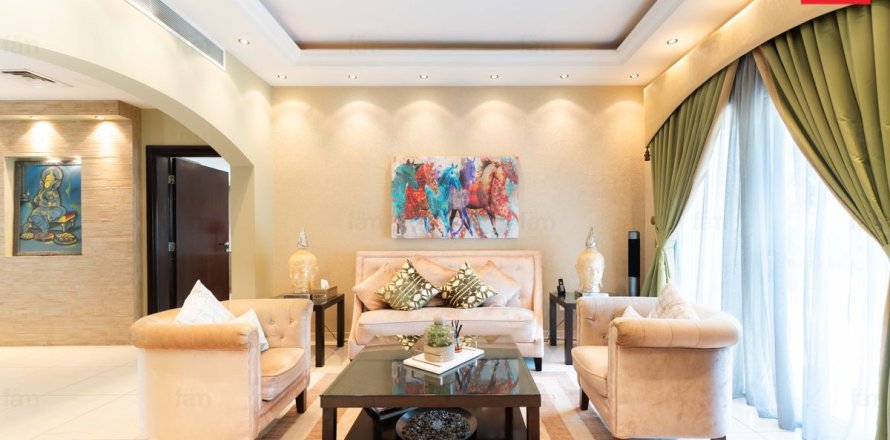 Vila di Dubai, UEA 5 kamar tidur, 540 m2 nomor 738876