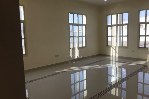 Khalifa City、Abu Dhabi、UAE にあるヴィラの賃貸物件 10ベッドルーム、789.7 m2、No513962 - 写真 18