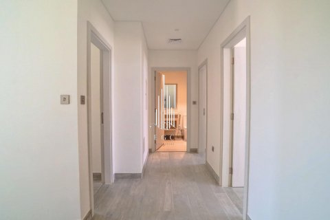 Rijtjeshuis te koop in Yas Island, Abu Dhabi, VAE 3 slaapkamers, 162.8 vr.m., nr 458066 - foto 17