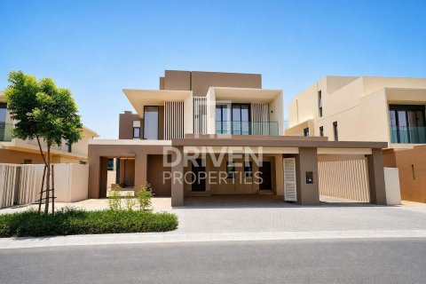 Villa a Jebel Ali, Dubai, EAU 4 camere da letto, 688.88 mq. № 744991