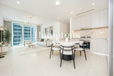 Dubai Harbour、Dubai、UAEにあるマンション 2ベッドルーム、111.298 m2 No739960