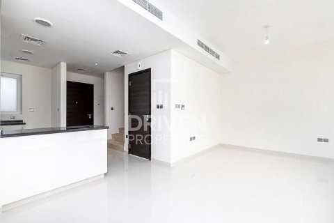 Shtëpi në qytet në Dubai, Emiratet e Bashkuara Arabe 3 dhoma gjumi, 112.23 m2. № 767780