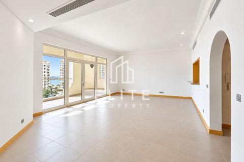 Apartmen di Palm Jumeirah, Dubai, UAE 2 bilik tidur, 148 meter persegi № 764644 - foto 14