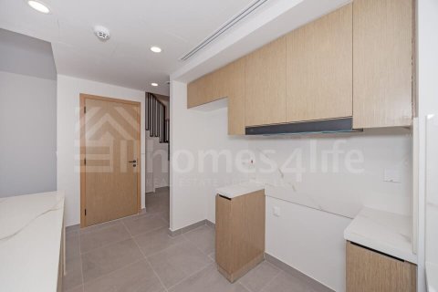 Maison de ville à Dubai Land, Dubai, EAU: 4 chambres, 217 m2 № 726952