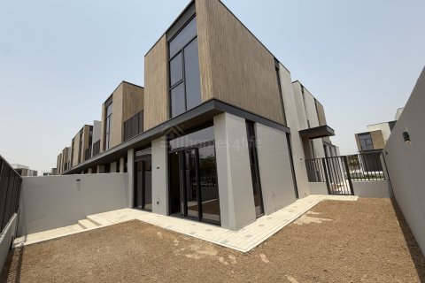 Shtëpi në qytet në Mudon, Dubai, Emiratet e Bashkuara Arabe 4 dhoma gjumi, 266 m2. № 726950