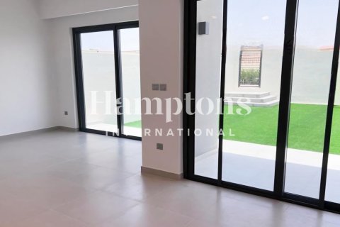 Townhouse in Arabian Ranches 2, Dubai, UAE 3 bedrooms, 147.80867300 sq.m. № 737373 - photo 15