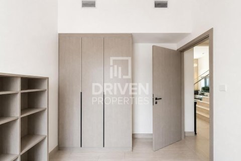 Townhouse di Al Furjan, Dubai, UEA 4 kamar tidur, 389.17 m2 nomor 767261 - foto 18