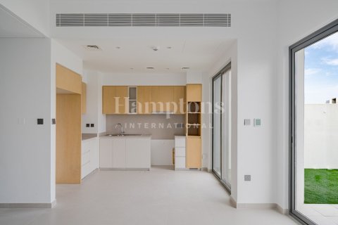 Casa urbana para arrendamento em Arabian Ranches 3, Dubai, EAU 3 quartos, 128.57775200 m2 № 760396 - foto 13