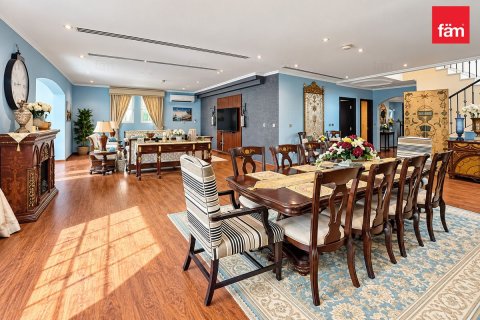 Villa en venta en Dubai, EAU 5 dormitorios, 767.7 m2 № 763502 - foto 3