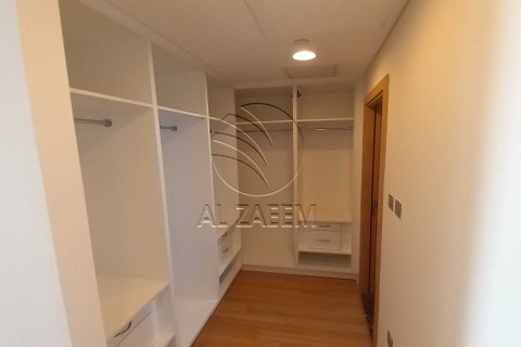 آپارتمان در Al Raha Beach، Abu Dhabi ، امارات متحده عربی 2 خوابه ، 145 متر مربع.  شماره 725767