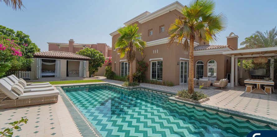 Villa in Arabian Ranches, Dubai, UAE 5 bedrooms, 376 sq.m. № 685046